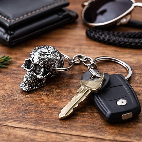Mini Skull Keychain Charm, Gothic-Inspired Design, Lightweight