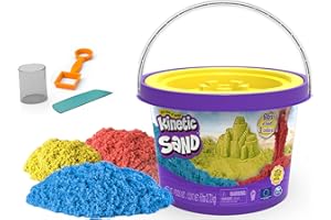 Kinetic Sand, Secchiello da 2,72 kg con 3 Colori di Sabbia e 3 Accessori, dai 3 Anni - 6058787