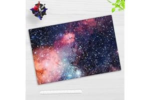 COVERYOURDESK WWW.COVER-YOUR-DESK.DE Sous-main pour enfants - Galaxie lointaine - En vinyle de qualité supérieure - Fabriqué en Allemagne - 60 x 40 cm