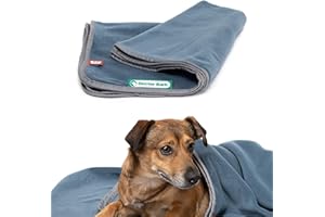 ‎DOCTOR BARK Doctor Bark | kuschelige Hundedecke waschbar bis 95°C, hygienische, weiche Fleecedecke für Sofa und Hundebett, Flauschige Haustierdecke - Made in Germany (L - 120x90 cm/Blaugrau)