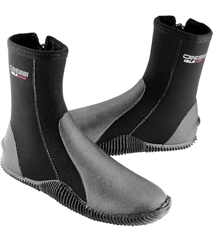 Le Scarpe Con La Punta Divisa - Scarpe, Le Peggiori Tendenze Dell Ultimo Decennio Che Si Spera Spariscano Sempre