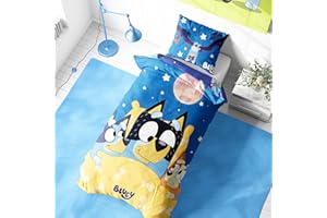 Halantex Bluey Junior Duvet Set - 120 x 150 cm With Pillowcase 62 x 42 cm - Soft and Cozy Poly-Cotton Bedding Featuring Under the Stars Design - Perfect for Young Fans, Machine Washable