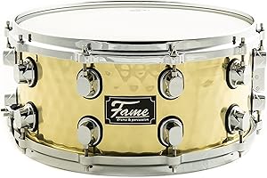 Fame FSB-65 Hammered Brass Snare Drum, 14"x6.5", Professionelle Qualität, Gehämmerter Messing Kessel, 10 Stimmschrauben, Gußspannreifen, Inklusive Drum Sticks, Gold"