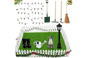 Shinybox Accessori in miniatura, 12 pezzi in miniatura, decorazione per la casa delle bambole con recinzione, lampada, erba, attrezzi da giardino, scope, bottiglie d'acqua, scarpe, lampade a olio