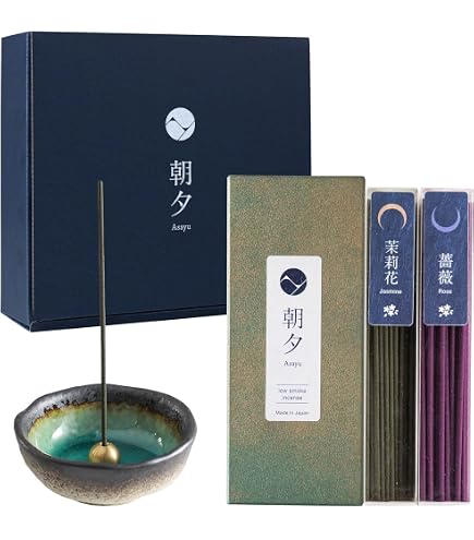Bastoncini Di Incenso Per Templi Che Mostrano Tracce Di Fumo E Schemi Drammatici Dovuti Alla Portata D Aria Pattern All Asia Image257009846