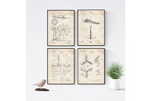 Nacnic plakat patentowy z motywem łodzi, zestaw 4 sztuk. Dekoracja ścienna w stylu vintage, ilustracja statków sportowych oraz starych wynalazków. Różne elementy żeglarskie bez ramki. Rozmiar A4.