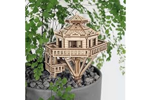 Tiny Treehouses Woodland Outpost – Kit Maquette en Bois à Assembler, Mini Maison dans Les Arbres 120 pièces, LED Incluse, Pique Acrylique