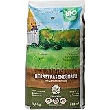 Plantura Bio Herbstrasendünger mit Langzeit-Wirkung, 10,5 kg, für maximale Winterhärte, idealer Dünger für den Rasen im Herbs