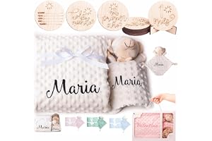Olesea Manta Bebé Personalizada con Nombre Bordado+Cumplemeses de madera +Dou Dou–Regalo Recién Nacido Niño o Niña – Cesta Canastilla Bebé Regalos Padres Primerizos Mamas Primerizas