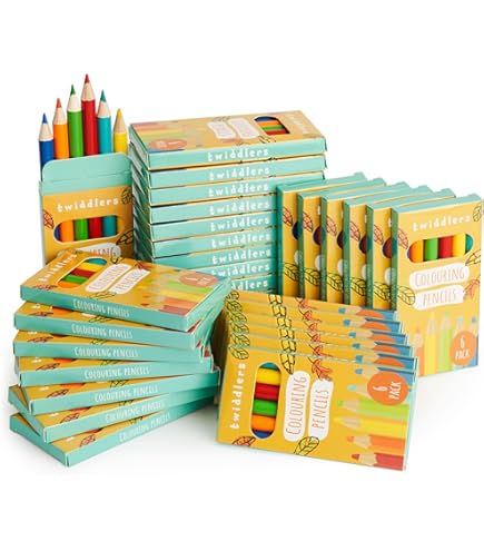 Vele Multicolored Potloden Op Een Houten Achtergrond Rond Kader Van Verschillende Kleurpotloden Met Ruimte Voor Tekst Copyspace 97083176