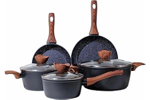 La Moustache - Batería de Cocina de 8 Piezas Antiadherentes, Aluminio con Capas de Titanio, 3 Ollas con 3 Tapas de Vidrio Tem