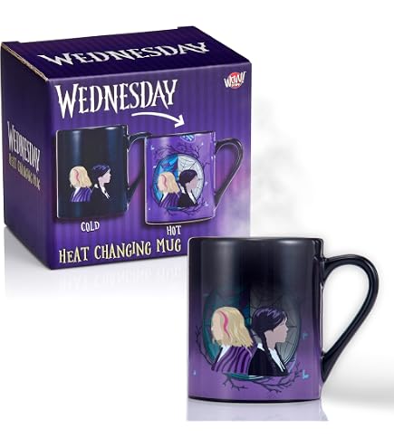Journal Intime Wednesday Addams – A5 144 Pages – Stylo à Encre Invisible Et Stylo UV – Carnet Gothique Pour Fans Dès 8 Ans – Piles Incluses