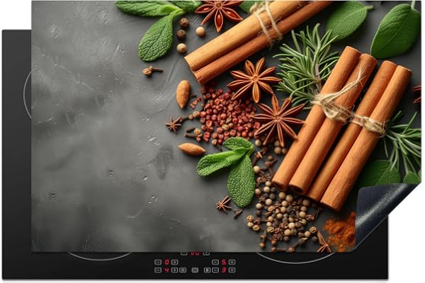 KitchenYeah© Protection Pour Plaque Induction 80x52 cm Deco Cuisine Ustensiles Protégé Cache De Cuisson Vitroceramique Cannelle - Épices - Béton - Feuilles - Cuisine