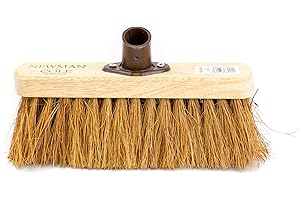 Newman and Cole Cabezal de escoba de madera de 25,4 cm con cabezal de escoba de repuesto para jardín al aire libre, patio, cepillo de cerdas de madera, conector de soporte de fijación Coco natural