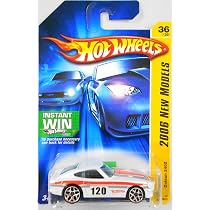 Hot Wheels HW Workshop 243/250 White Datsun 240z by : Amazon.es