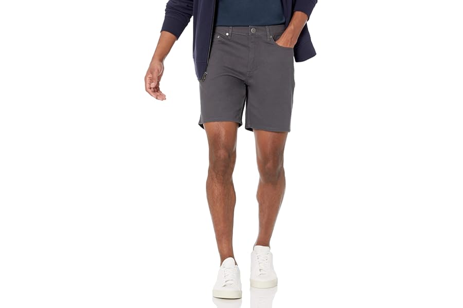 Amazon Essentials Men's Slim Fit 7" (18cm) Stretch 5-Pocket Jean Shorts