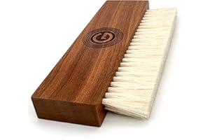 GrooveWasher 's The Goat Schallplatten-Reinigungsbürste, antistatisch, natürliche Ziegenhaarbürste und Walnuss-Griff, feucht, um Schallplatten-Reinigungsflüssigkeit aufzutragen, trocken, um Staub zu