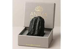 ‎ANIMA Anima Schwarzer Turmalin Kristall – Groß 4–5 cm Strukturiert Schwarzer Naturbelassener Rauer Turmalin stein für Schutz, Erdung & EMF-Abschirmung – Ethisch Gewonnen, Präsentiert in Elegante Geschenkbox