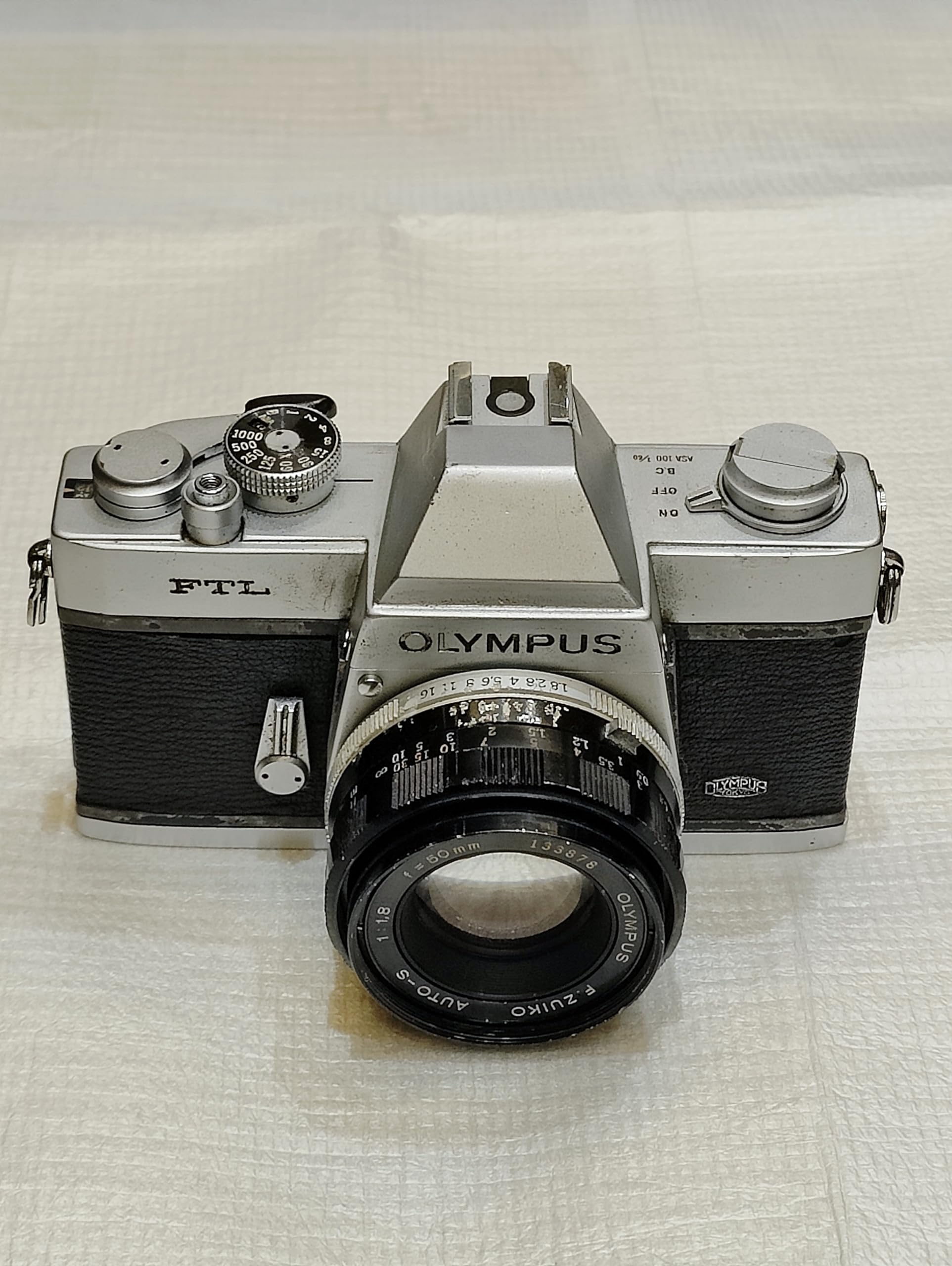 Olympus SLR 35mm Film Camera. Camera collectables Items