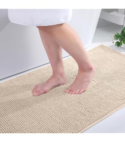 Insun Tapis de Bain en Chenille en Forme de V, Tapis de Douche Absorbant Antidérapant Kaki 1 60 x 52 cm