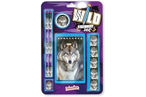 ‎DELUXEBASE Wild Stationery Set - Wolf von Deluxebase. Diese niedlichen Stationären Schulsets für Jungen enthalten 2 Bleistifte, Radiergummi, Spitzer, Lineal und Notizbuch