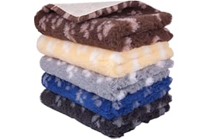 MerryMaple Veterinary Bedding ® Paws Vet Bed Pro Pet Non Slip Rubber Backing Machine Wash - 20 Colours, Various Sizes (Baby Grey with White Paws, 76cm x 50cm (30" x 20"))