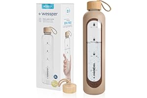 Wessper Bouteille d’eau 1L de Motivation en verre avec temps horaire, Sans BPA, Gourde en verre hermétique 1000 ml avec couvercle en bambou réutilisable avec housse en silicone – Beige
