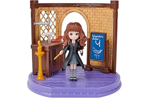 Wizarding World, Set Classe di Incantesimi Harry Potter con bambola esclusiva Hermione Granger e accessori - dai 5 anni