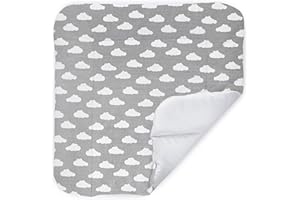 Balbina® Wickelunterlage aus Baumwolle weiche Wickeltischauflage für Wickelkommoden waschbar 60x70 I Wolken auf Grau