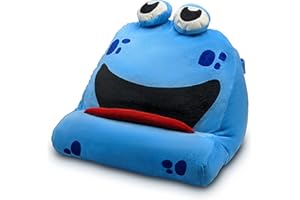 OLUFSENKids | Soporte de Tablet, Móvil y Libros para Niños Gustaf | Incluye Bolsa de Nylon | Atril Infantil para iPad en el Coche, Cama, Sofá, Mesa | Ideal para Viajar | Útil como Cojín | Azul