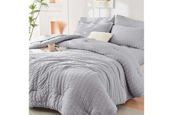 Set med täcke i king size-storlek, 7 delar, säng i en väska, Seersucker | OEKO-TEX-certifierat, täcke för alla årstider med lakan, fyllning av dunalternativ, mjukt och andningsbart