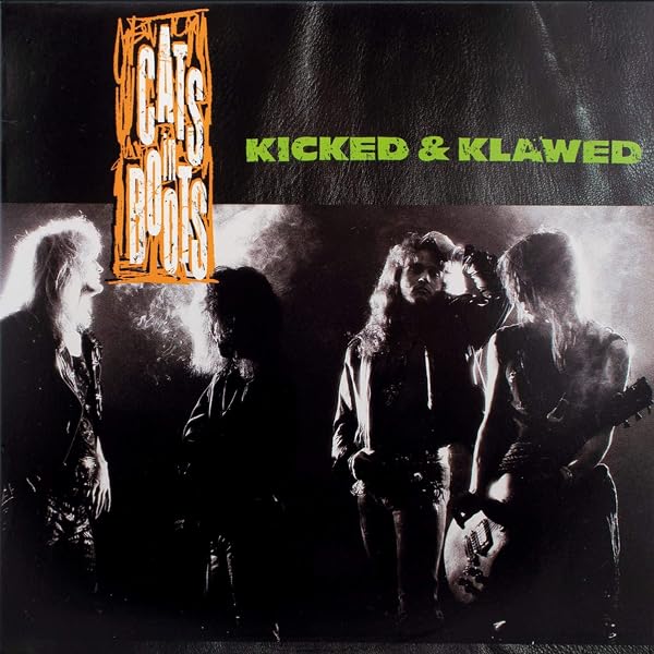 Heavy Bones: Heavy Bones: Amazon.es: CD y vinilos}