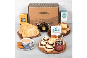 THE CORNISH HAMPER STORE Pasty & Cream Tea Hamper Large | 4 Cornish Pasties, 8 Luxury Scones, 40 Cornish Tea Bags, Jam, Clotted Cream & Biscuits | Afternoon Tea for 4, Hamper Gifts For Women & Men