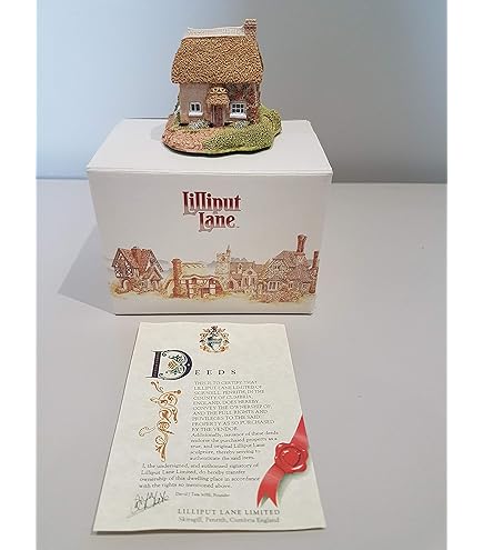 Lilliput Lane Honeysuckle Cottage 1992 L0250: Hand-Painted