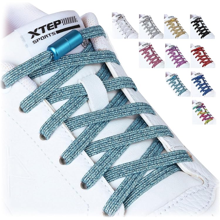 Breite, geschnürte Sneaker in Silber in Metallic-Optik in weiter E-Passform | Yours Clothing