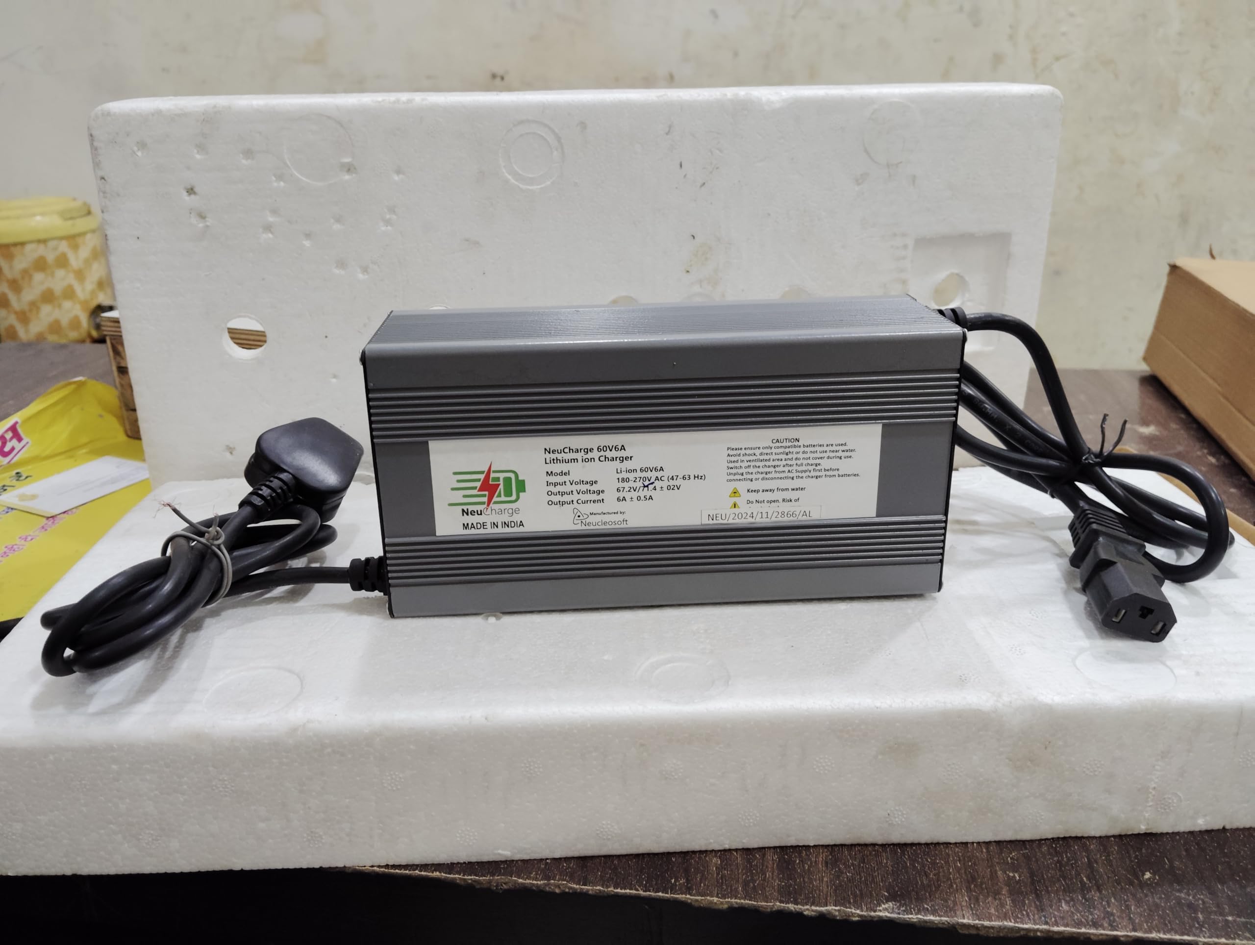 60 V 6A Lithium-ion Battery Charger, 6 Amp Output Current, 71.4 Volt Cutoff Voltage