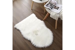 CUMAY Dywan ze sztucznej skóry jagnięcej, 60 x 90 cm, imitacja owczego futra, dywanik przed łóżko, sofę, mata (biały)
