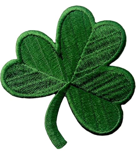 Patch Brodé Drapeau Bouclier D'Irlande - Dos Crochet, Fourni Avec Bande Boucle - 6,3x7,5 Cm - 6