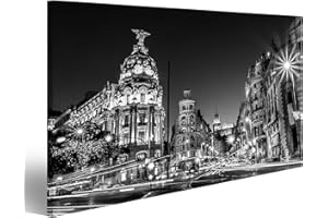 ISLANDBURNER, Cuadros de salon Rayos de semáforos en la calle Gran Vía, principal calle comercial de Madrid de noche España, Europa Cuadro decoracion de Pared Impresión en lienzo Formato Grande modernos OQL-1P-N