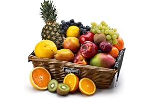 Traditional Extra Large Fresh Fruit Hamper - Luxury Fruit Basket with Kiwi, Oranges, Pears, Grapes - Fruit Gift Basket for Birthdays and Celebrations, Healthy Gifts, from Regency Hampers