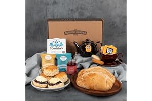 THE CORNISH HAMPER STORE Pasty & Cream Tea Hamper | 2 Cornish Pasties, 4 Scones, Tea, Jam, Clotted Cream, Biscuits | Birthday Gift for Men, Gift for Dad, Father's Day Afternoon Tea for 2 | Cornish Hamper Store