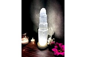VINGARDIUM LEVIOSA Selenite Crystal White Light LED USB Lamp Handmade Natural Energy Healing Clarity and Meditation Mountain Tower Lamp Home Decoration Occasion Gift Table Lamp Mineral Wooden Base (20cm)