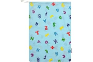 Panini Tessuti Sac pochon pour crèche ou Maternelle - 100% Coton, Fermeture par Cordon, Taille 46x60 cm, Porte-Habits pour garçons et Filles. Made in Italy. Lettres Bleues Fantaisie
