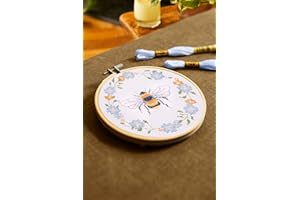 DMC - La reine des abeilles par Jo Aston Kit point de croix intermédiaire