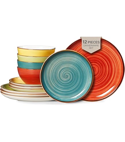 Een Porseleinen Servies Met Bloemmotief, Gemerkt DRB Limoges France Bestaande Uit 8 Platte Borden 12 Diepe Borden 12 Dessertborden 12 Schoteltjes 10 Kopjes 2 Schalen 2 Kommen 1 Melkpot En 1 Su