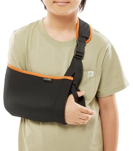 BraceUP Tutore Braccio per bambini Tutore Spalla Destro e Sinistro – Cinturino regolabile per braccio per ragazzi e ragazze (110-150 cm), comfort in caso di lesioni, facile da indossare