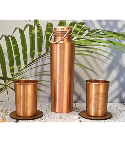Giftset Koperen Waterfles 2 Bekers - Geëtst | bol