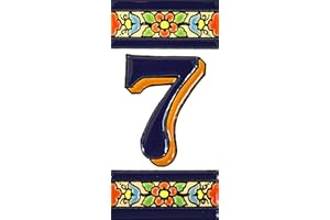 ART ESCUDELLERS Numéro maison. Écriteaux avec numéros et lettres. Carreaux de céramique polychromée, peints à la main dans technique corde sèche (cuerda seca) pour plaques avec numéros, noms, directions et signalisation. Texte personnalisable. Dessin FLORES MEDIANO 10,9 cm x 5,4 cm. (NUMÉRO SEPT "7")