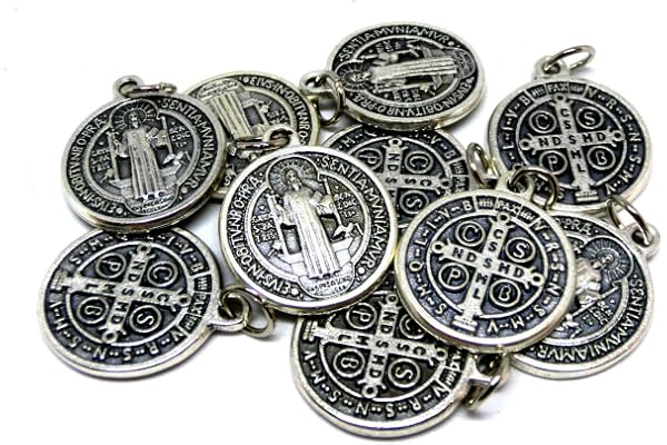 GTB Italy - Sankt Benedict med silverring, 10 medaljer