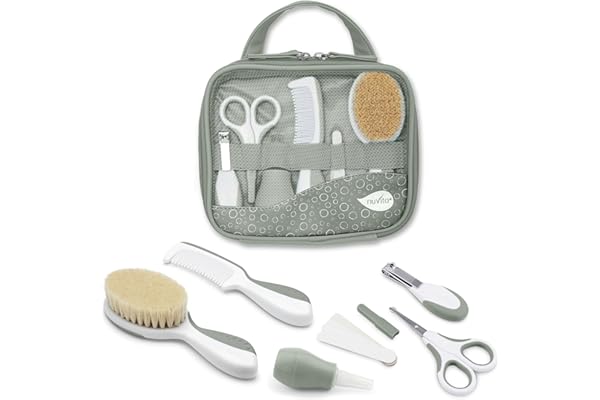Nuvita 1146 | Ensemble Complet de Soins pour bébé | Trousse de Bain | Beauté pour bébé | Ciseaux à Ongles et Cheveux | Idéal pour la Maternelle et Les Voyages | sans BPA | Sage Green
